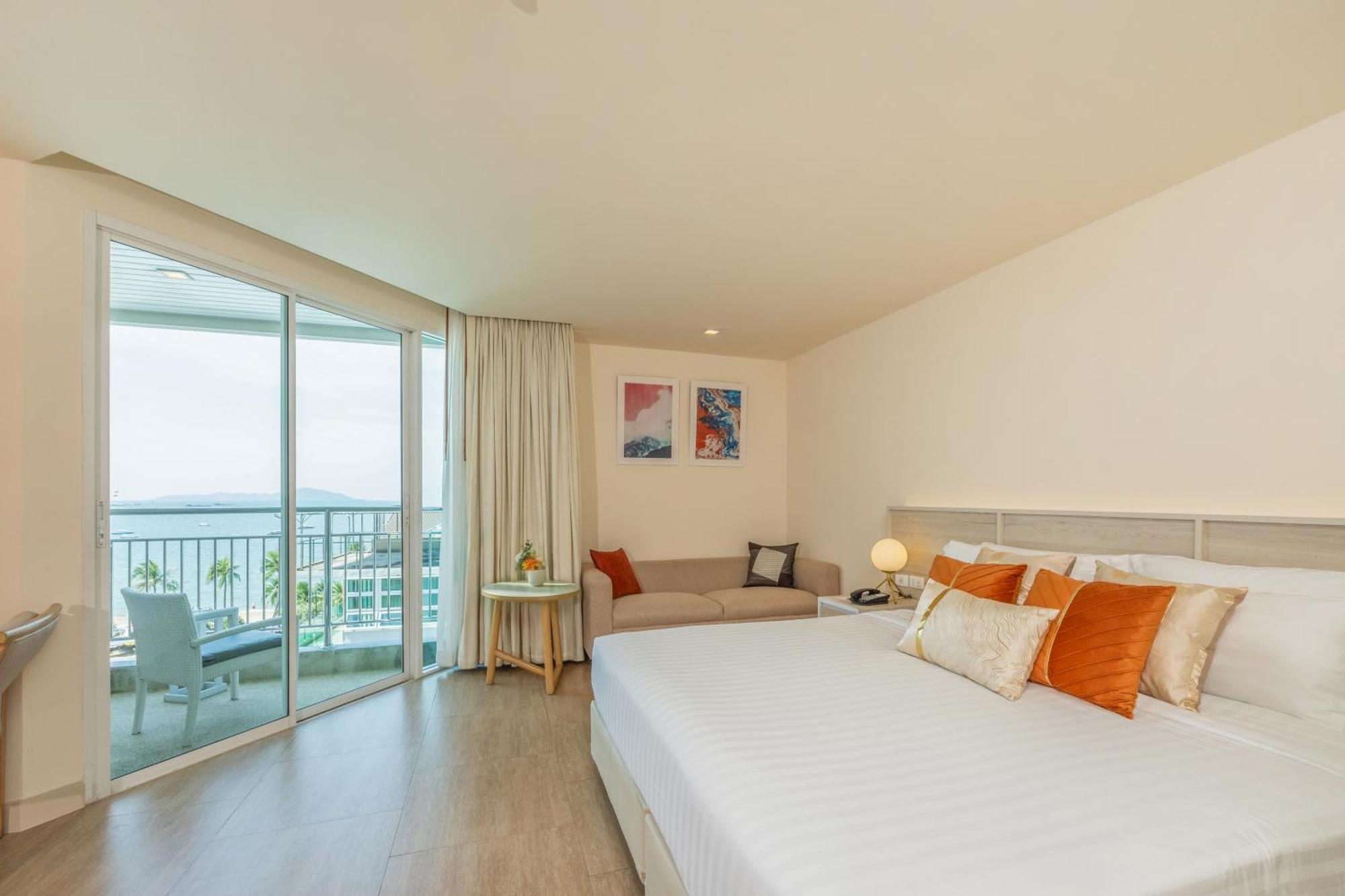 Pattaya Sea View Hotel - Sha Extra Plus Room photo